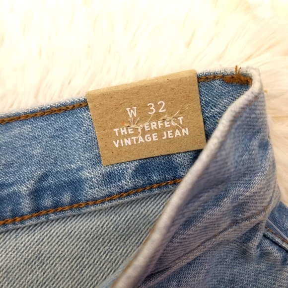 MADEWELL The Perfect Vintage Jean in Grandbay Wash: Ripped Edition - Picture 13 of 14